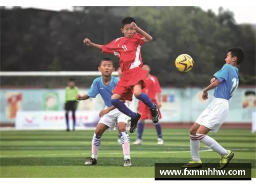 tb天博综合体育官方网站登录入口足球球星烫发风潮引领时尚潮流解析与明星效应背后的故事 - 副本
